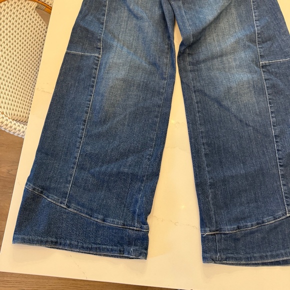 Pilcro Full Curve High Rise Barrel Denim - Picture 2 of 9